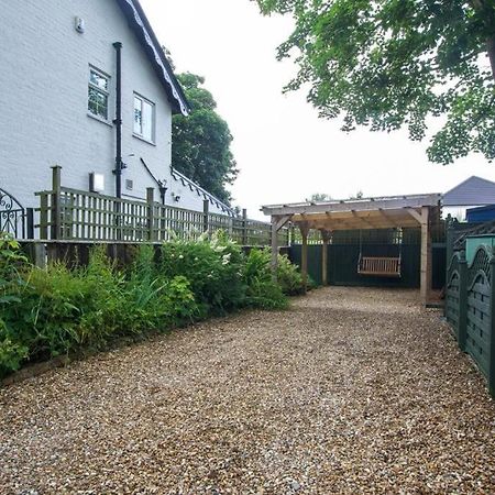 Cosy Cottage Old Clee Exterior photo